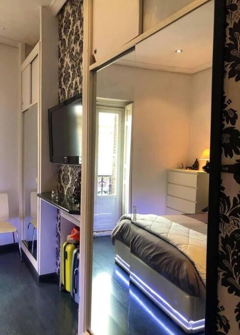 Apartamento En Centro De Madrid Luaran gambar