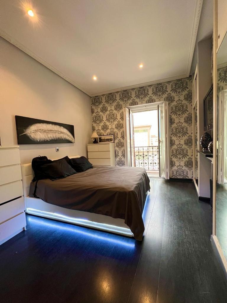 Apartamento En Centro De Madrid Luaran gambar
